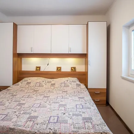 Feriehus Michael Pinezići